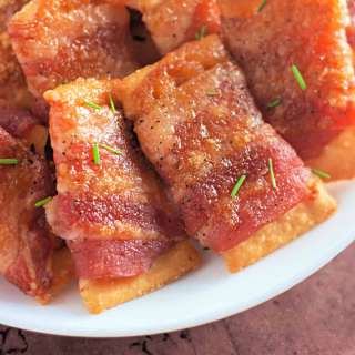 Candied Bacon Crackers
