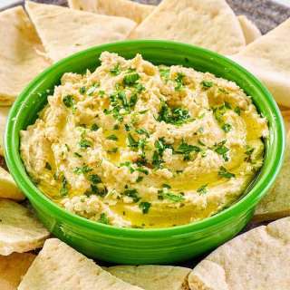 Creamy Hummus with Yogurt