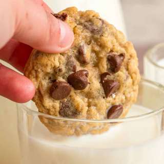Oatmeal Chocolate Chip Cookies