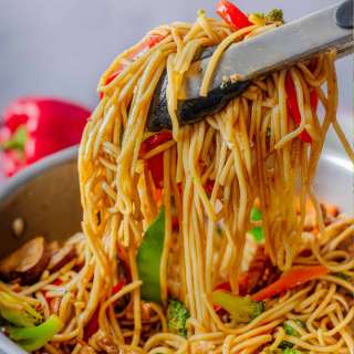 Chicken Lo Mein