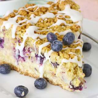 Blueberry Crumble Cheesecake