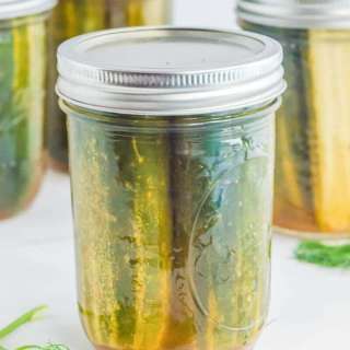 Homemade Spicy Dill Pickles