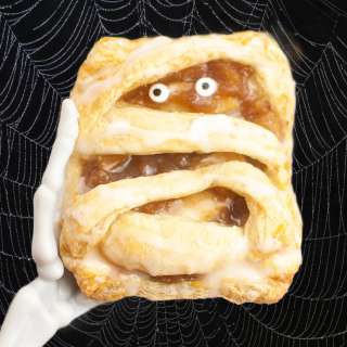 Mummy Apple Hand Pie