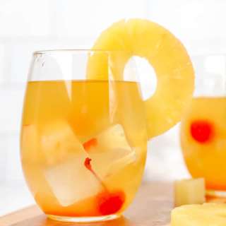 Tropical Pineapple White Wine Sangria