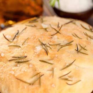 Copycat Macaroni Grill Rosemary Bread
