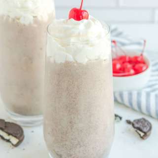 Copycat Chick-fil-A Cookies and Cream Milkshake