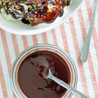 10-Minute Homemade Hershey's Chocolate Syrup