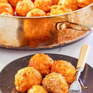 Buffalo Chicken Meatballs: Spicy, Tender & Perfect for Parties