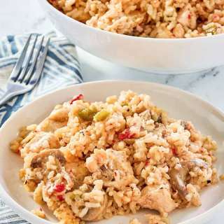 Classic Chicken and Rice Casserole: Creamy One-Dish Comfort Food