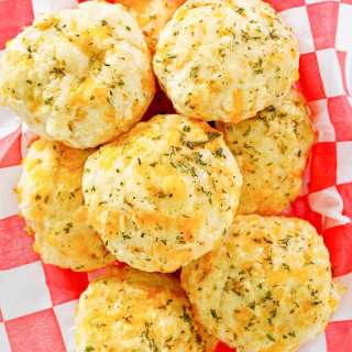 Copycat Red Lobster Cheddar Bay Biscuits