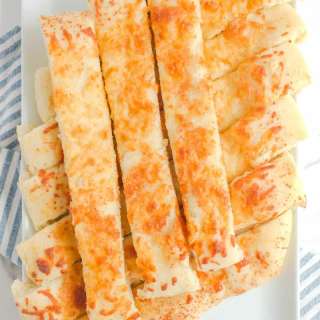 Copycat Pizza Hut Cheese Sticks Recipe