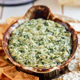 Houston's Famous Three-Cheese Spinach Artichoke Dip