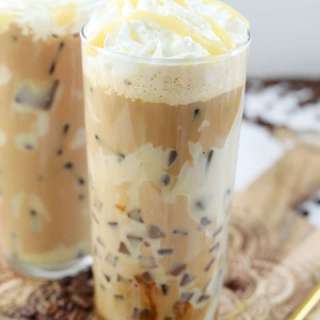 Starbucks Iced White Chocolate Mocha (Copycat Recipe)