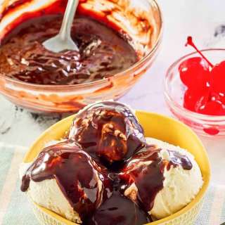 Quick 2-Ingredient Hot Fudge Sauce Recipe