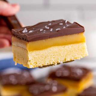 Millionaire Shortbread Bars