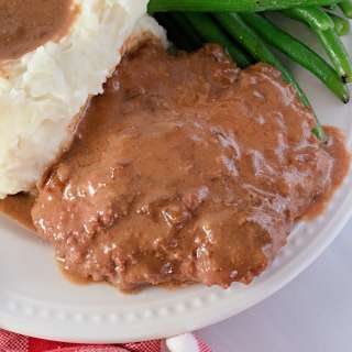 Crock Pot Cube Steak with Gravy