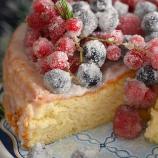 Very Berry Christmas Cake