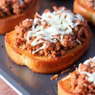 Garlic Bread Sloppy Joes