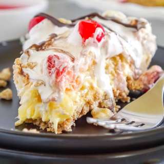 Banana Split Pie