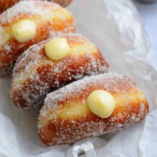 Vanilla Cream Filled Donuts