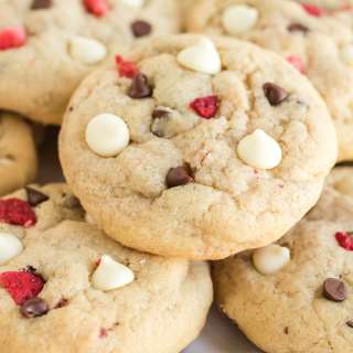 Strawberry Chocolate Chip Cookies