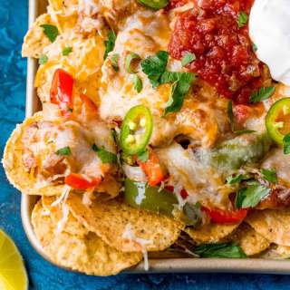 Sheet Pan Chicken Fajita Nachos