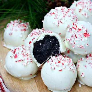 Peppermint Oreo Truffles