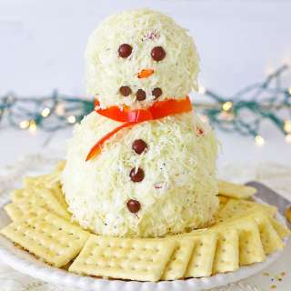 Snowman Cheese Ball