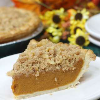 Streusel Pumpkin Pie