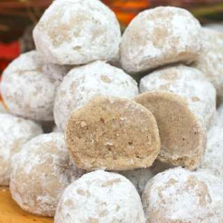 Easy Pumpkin Spice Snowball Cookies