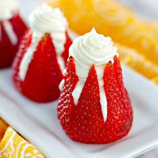 Cheesecake Stuffed Strawberries