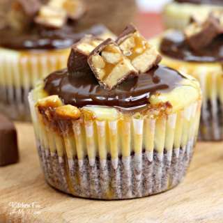 Snickers Cheesecake Bites
