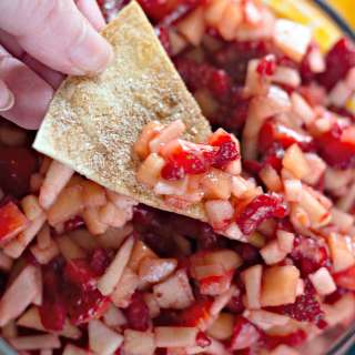 Fruit Salsa with Cinnamon Tortilla Chips