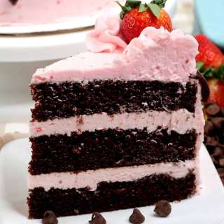 Chocolate Strawberry Cake