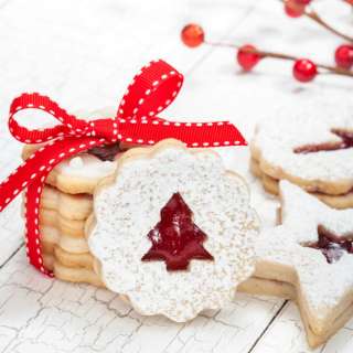 Christmas Linzer Cookies
