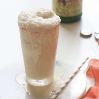 Peach Lambic Float with Whiskey Ice Cream