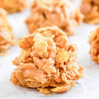 Cornflake Cookie (No Bake!)