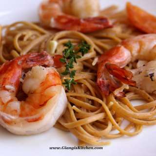 Habanero Pasta with Prawns and Wine Sauce