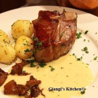 Butter Potatoes Sautéed with Parsley