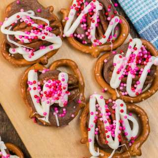 Easy Rolo Pretzel Turtles