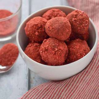 Three Ingredient Paleo Chocolate Truffles