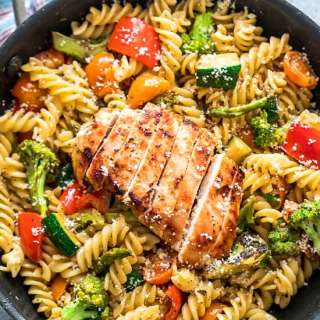 Easy Chicken Pasta Primavera