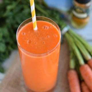 Carrot, Apple and Turmeric Smoothie