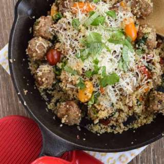 Cheesy Quinoa with Meatballs