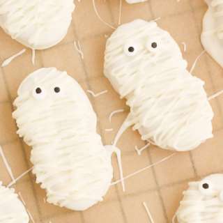 Nutter Butter Mummy Cookies