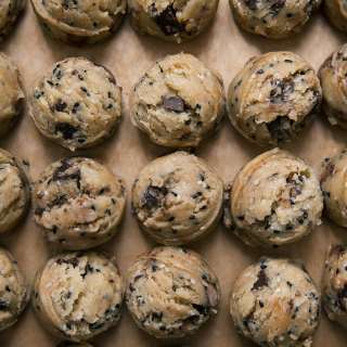 Sesame Chocolate Chip Cookies Recipe