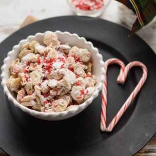Peppermint Christmas Puppy Chow
