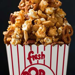 Crunchy Caramel Corn Snack Mix
