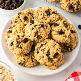 Oatmeal Raisin Cookies