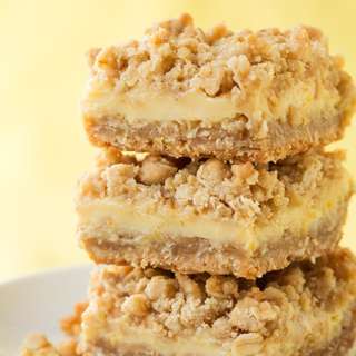 Lemon Creme Crumb Bars